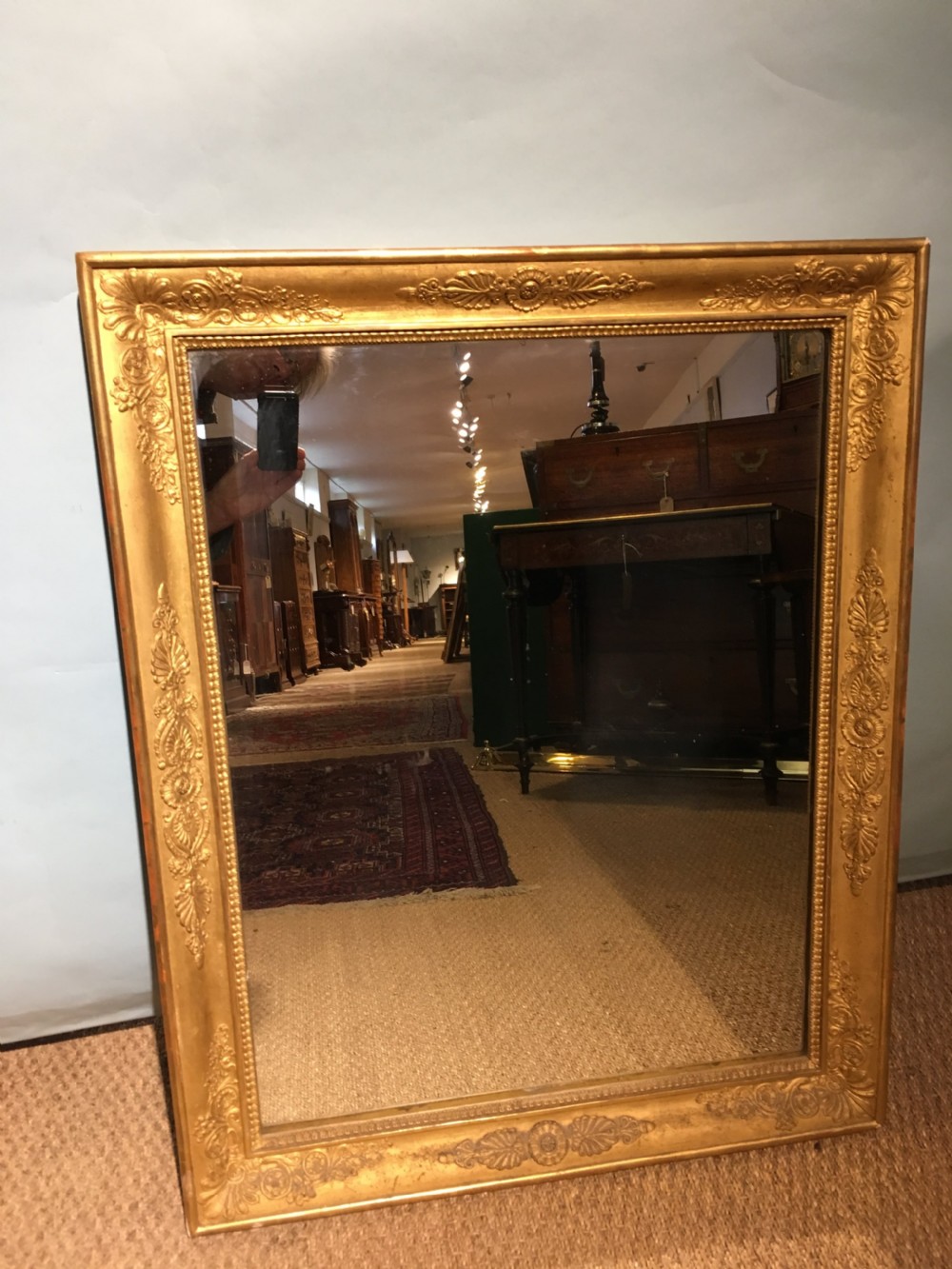 antique gilt mirror 26 x 33 inches